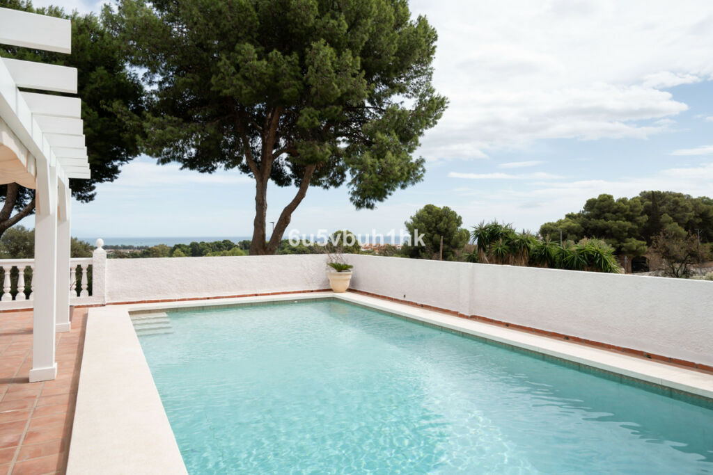 Detached Villa Málaga Málaga - image 4