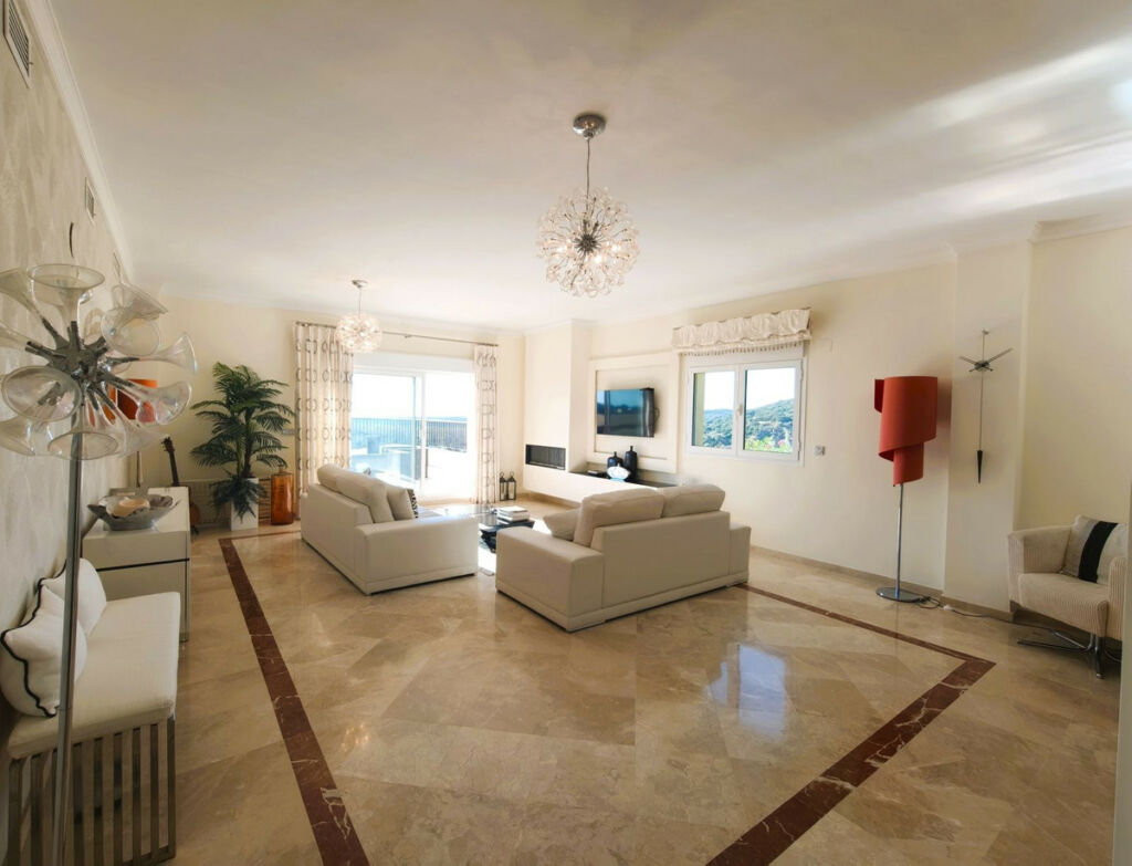 Middle Floor Apartment San Roque Club Cádiz - image 4