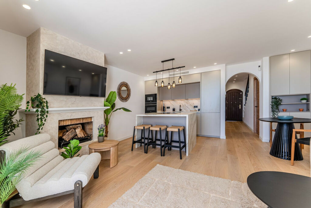 Townhouse Benahavís Málaga - image 4