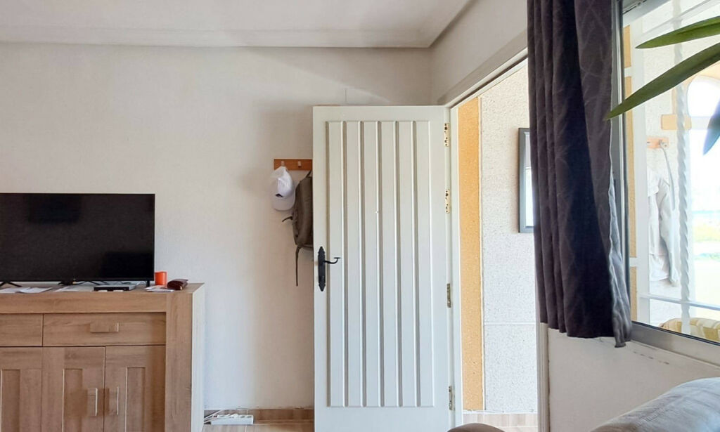 Penthouse Torrevieja Alicante - image 4