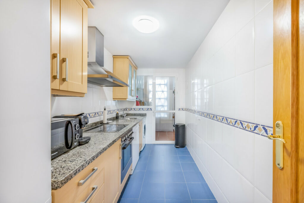 Ground Floor Apartment Estepona Málaga - image 4
