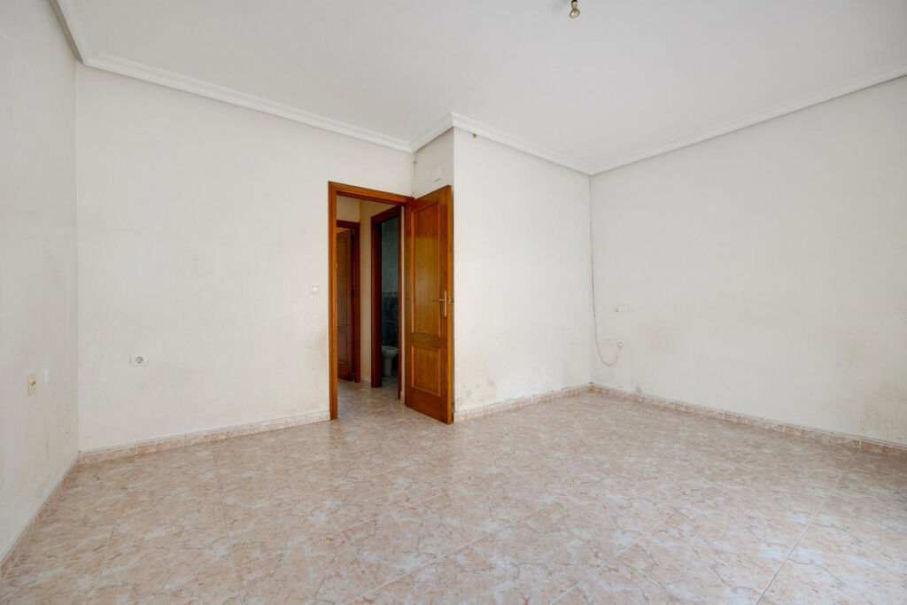 Townhouse Los Montesinos Alicante - image 40