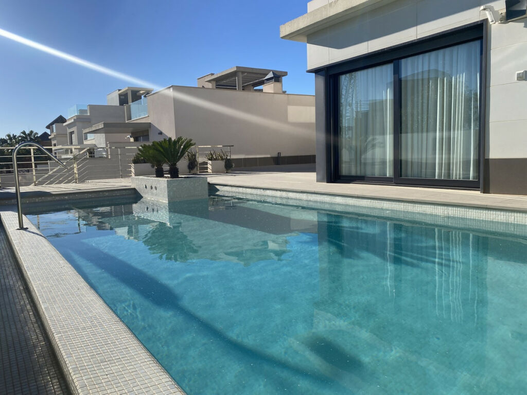 Detached Villa Dehesa de Campoamor Alicante - image 40
