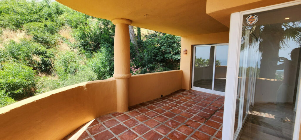 Middle Floor Apartment Calahonda Málaga - image 40
