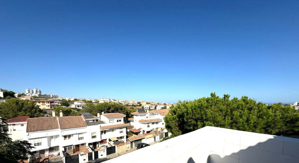 Townhouse Arroyo de la Miel Málaga - image 40