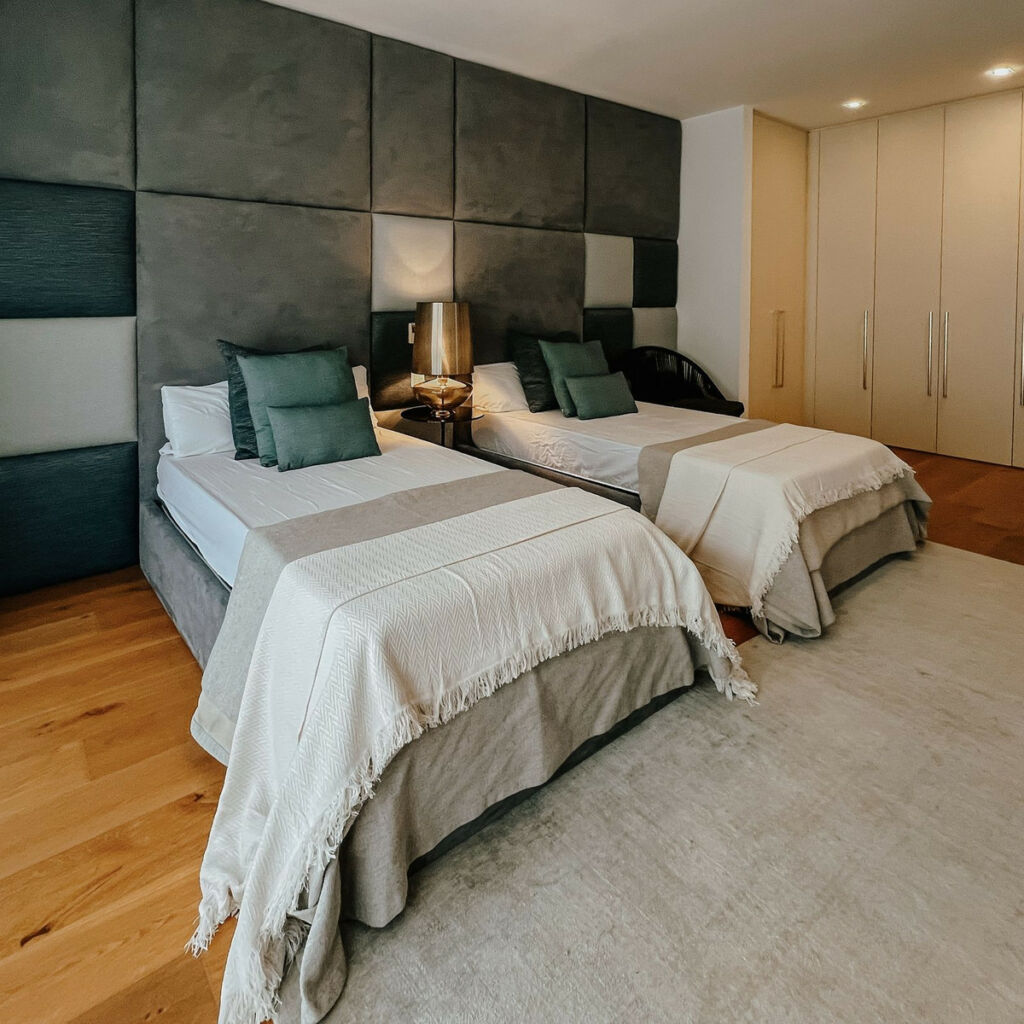 Townhouse Sierra Blanca Málaga - image 40