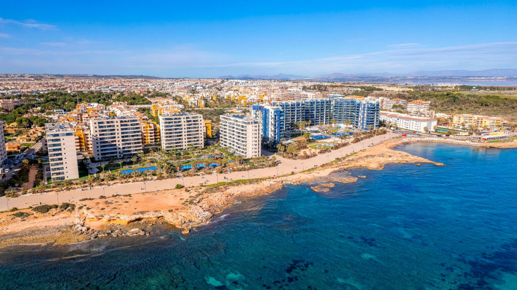 Middle Floor Apartment Punta Prima Alicante - image 40