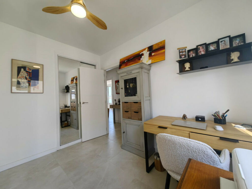 Middle Floor Apartment Estepona Málaga - image 40