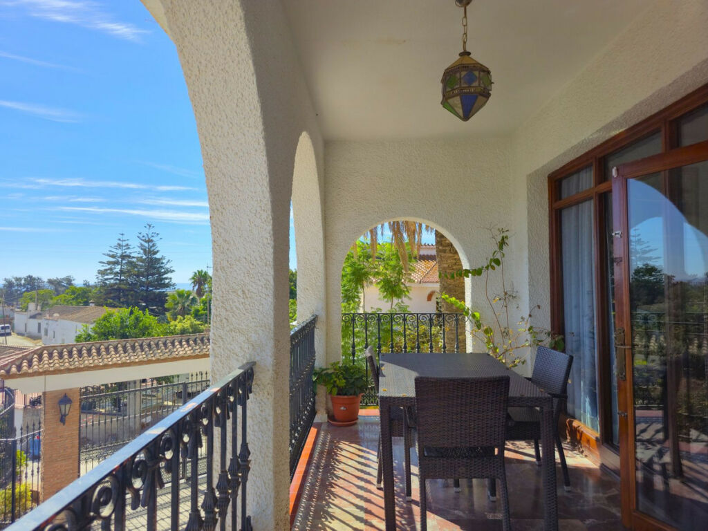 Detached Villa Almayate Málaga - image 40