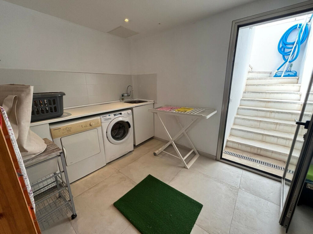 Detached Villa Los Pacos Málaga - image 40