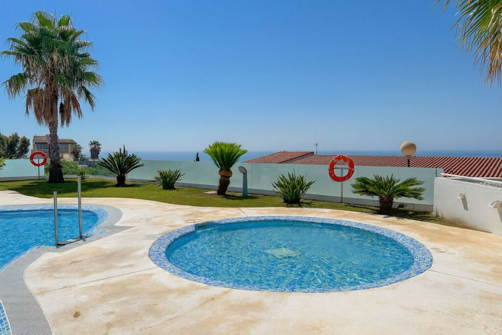Duplex Torreblanca Málaga - image 32