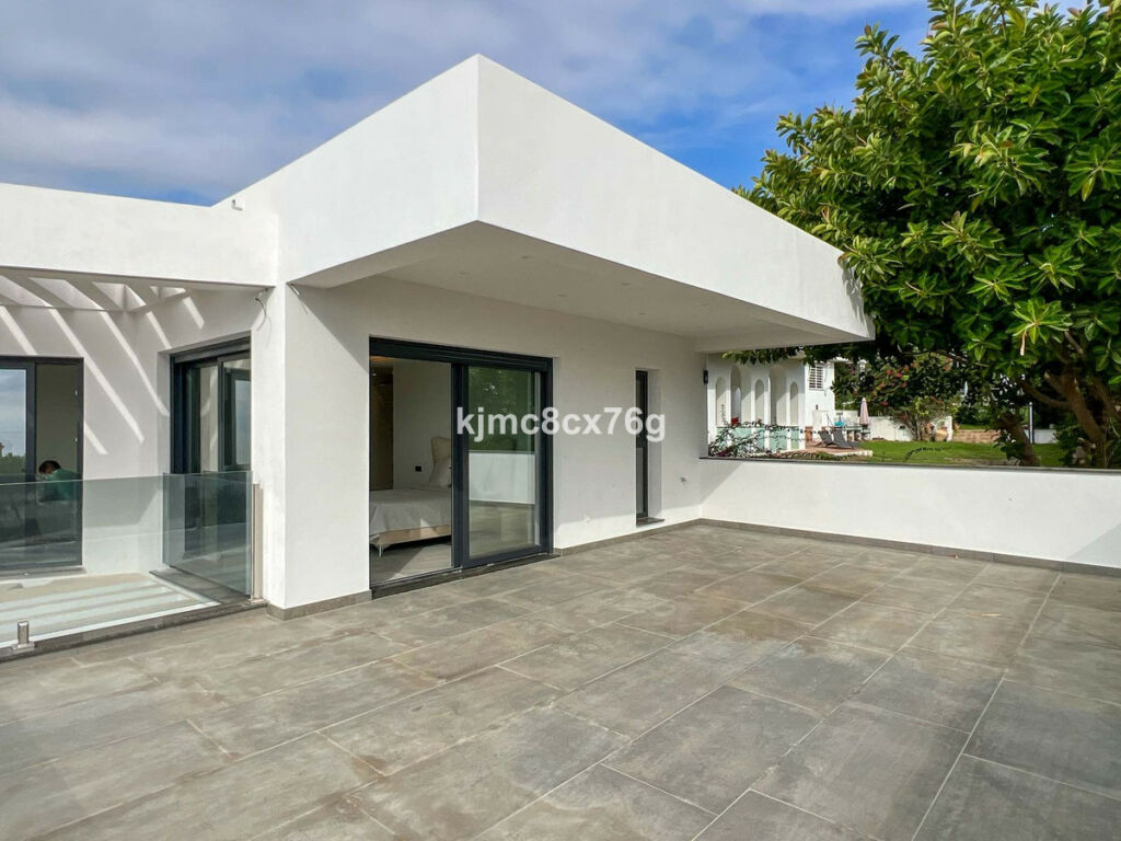 Detached Villa El Faro Málaga - image 41