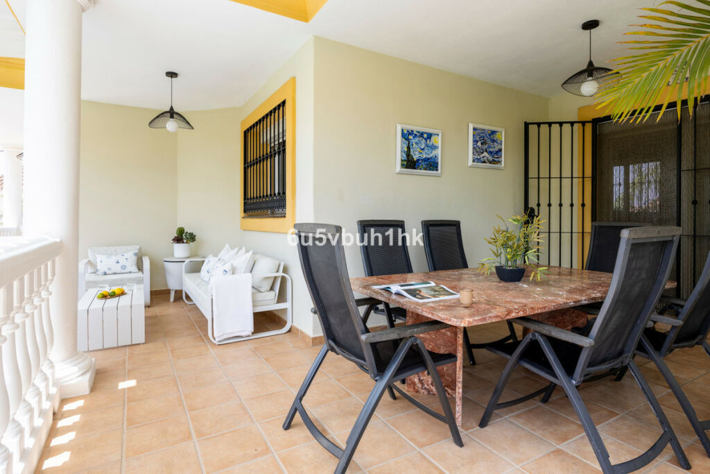 Detached Villa Sierrezuela Málaga - image 41