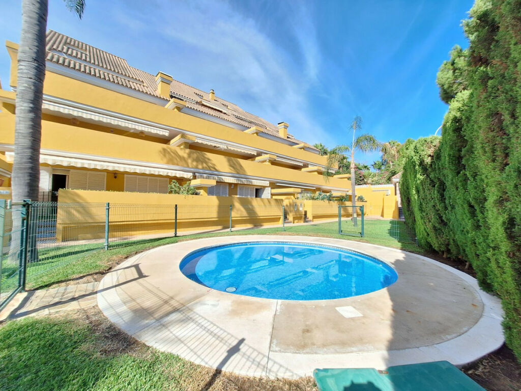 Penthouse Duplex Elviria Málaga - image 41