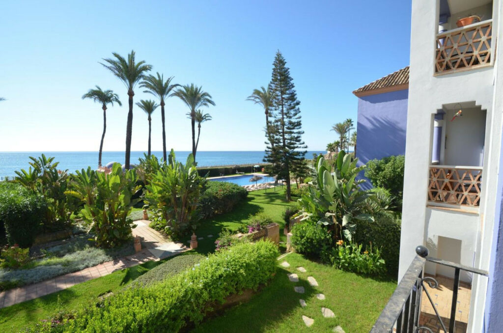 Middle Floor Apartment Casares Playa Málaga - image 41