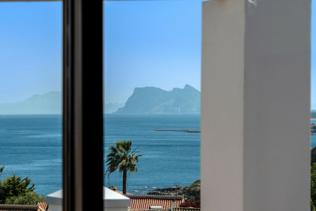 Detached Villa Sotogrande Cádiz - image 41