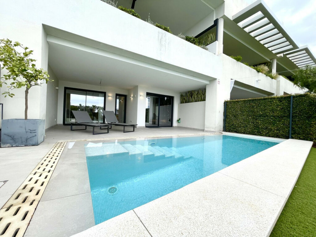 Semi-Detached House Cabopino Málaga - image 41