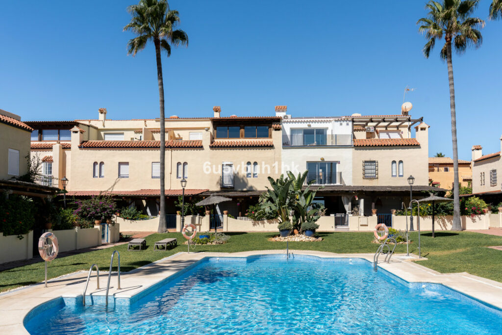 Townhouse Casares Málaga - image 41
