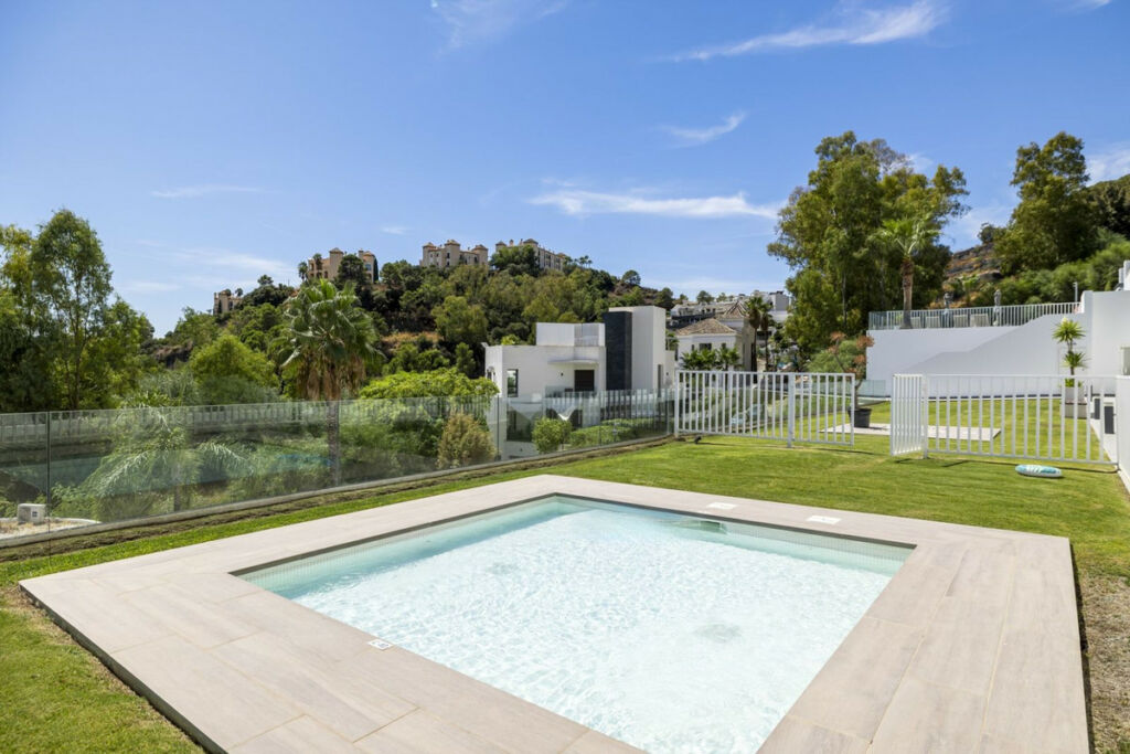 Ground Floor Apartment Benahavís Málaga - image 40