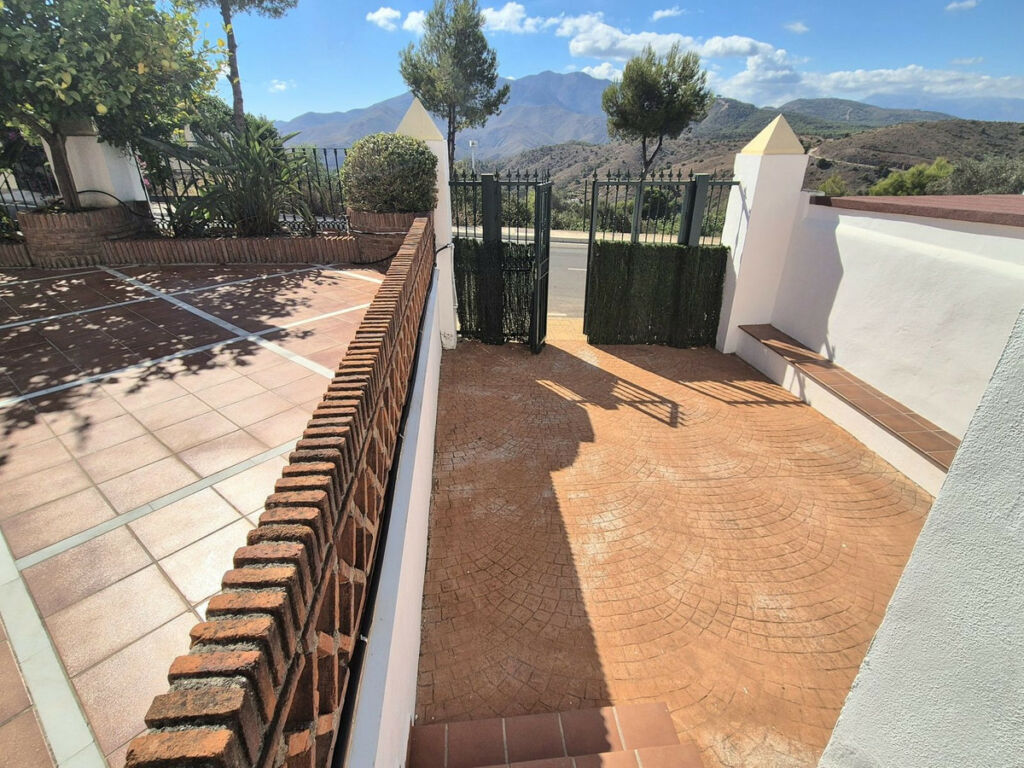 Semi-Detached House Alhaurin Golf Málaga - image 41