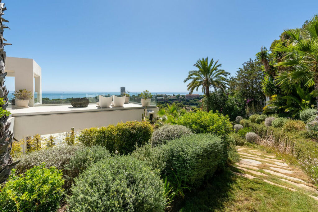 Detached Villa Río Real Málaga - image 43