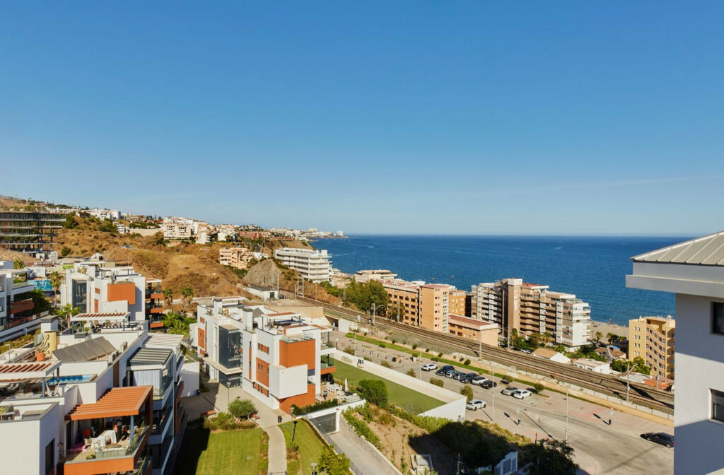 Penthouse Duplex Higueron Málaga - image 42