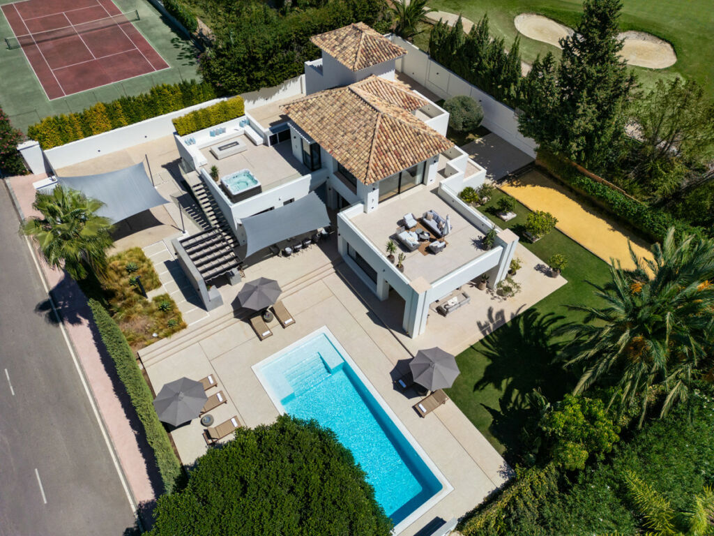 Detached Villa Nueva Andalucía Málaga - image 42