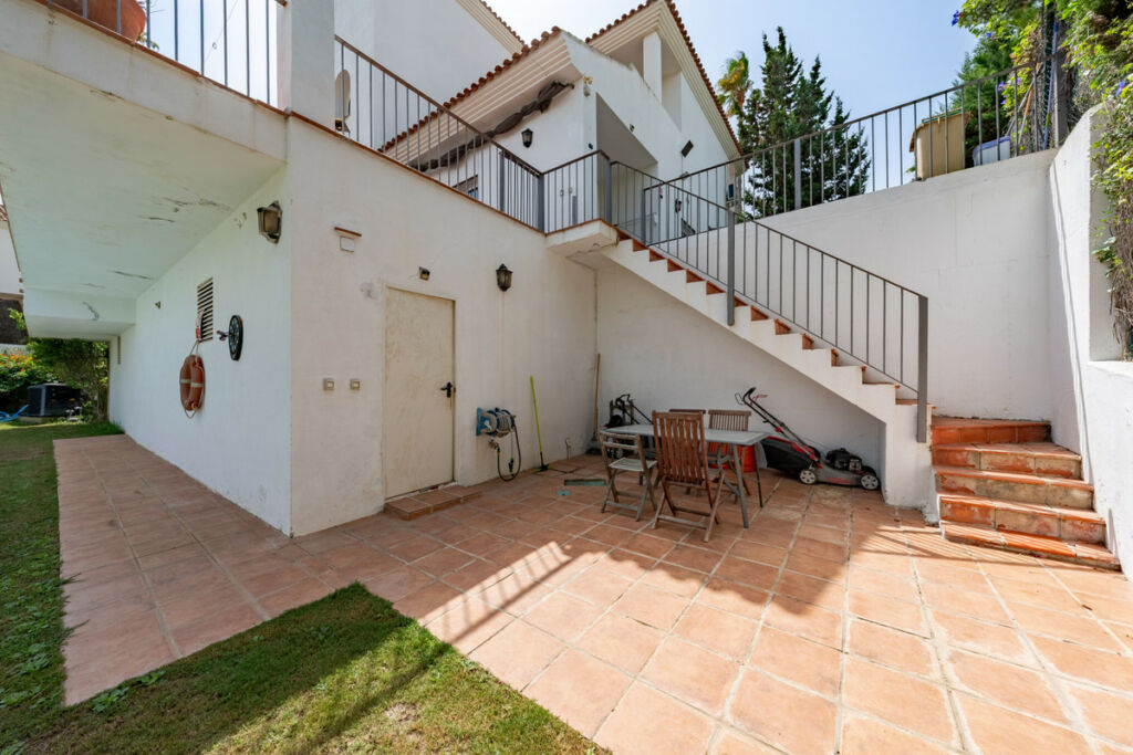 Detached Villa Sotogrande Alto Cádiz - image 42