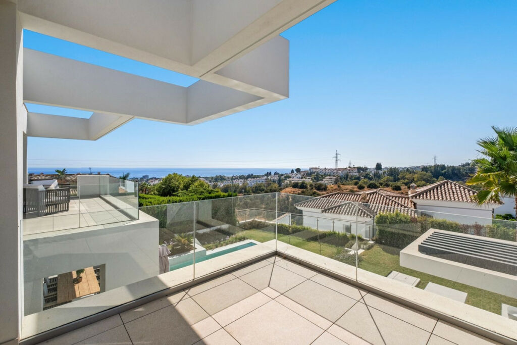 Detached Villa Riviera del Sol Málaga - image 40