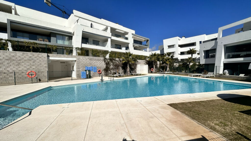 Middle Floor Apartment Selwo Málaga - image 39