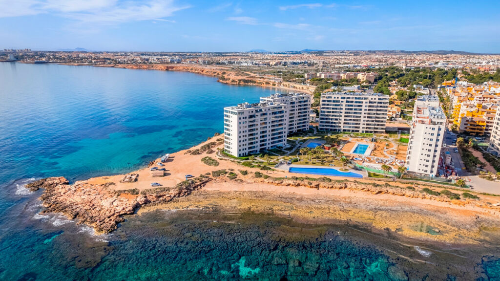 Middle Floor Apartment Punta Prima Alicante - image 43