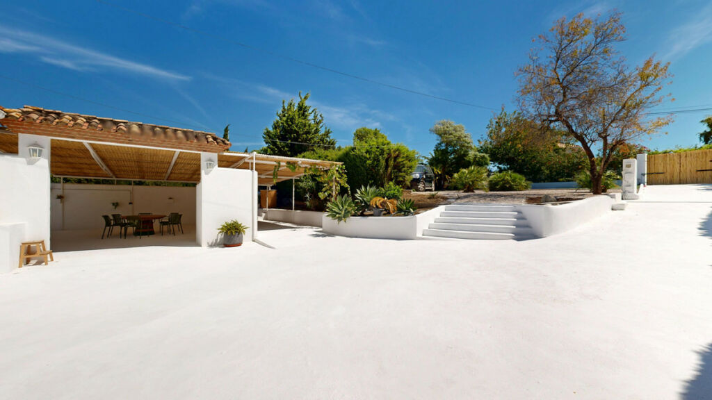 Detached Villa Estepona Málaga - image 43