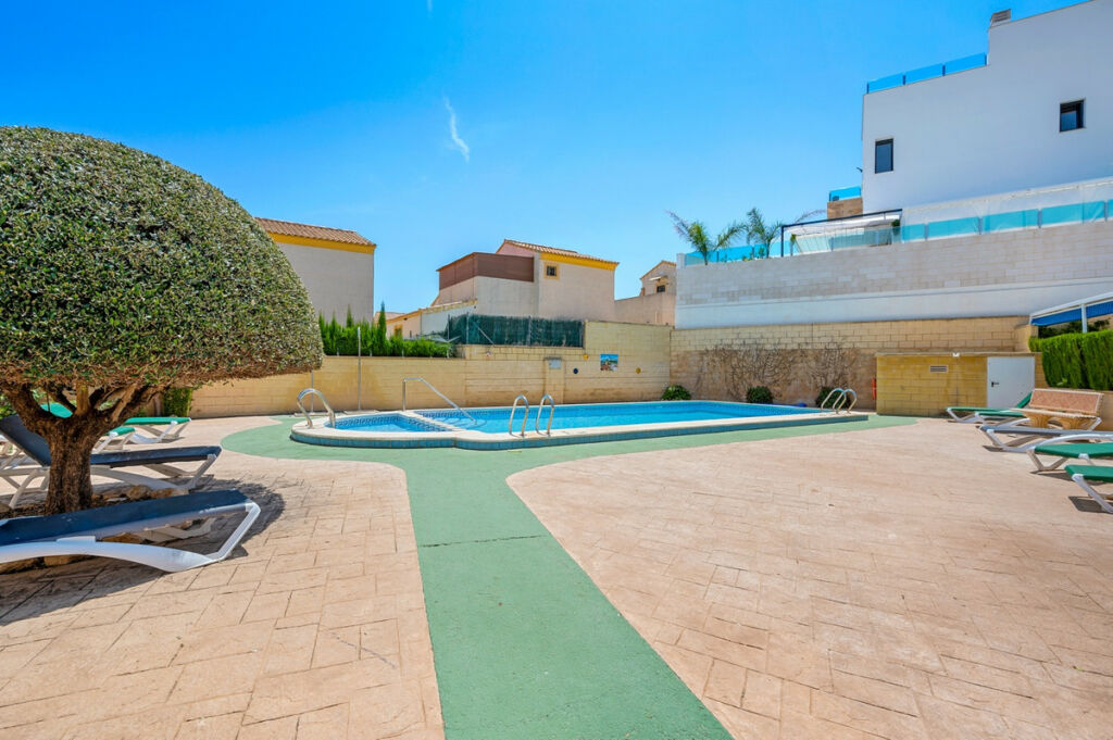 Detached Villa Polop Alicante - image 43