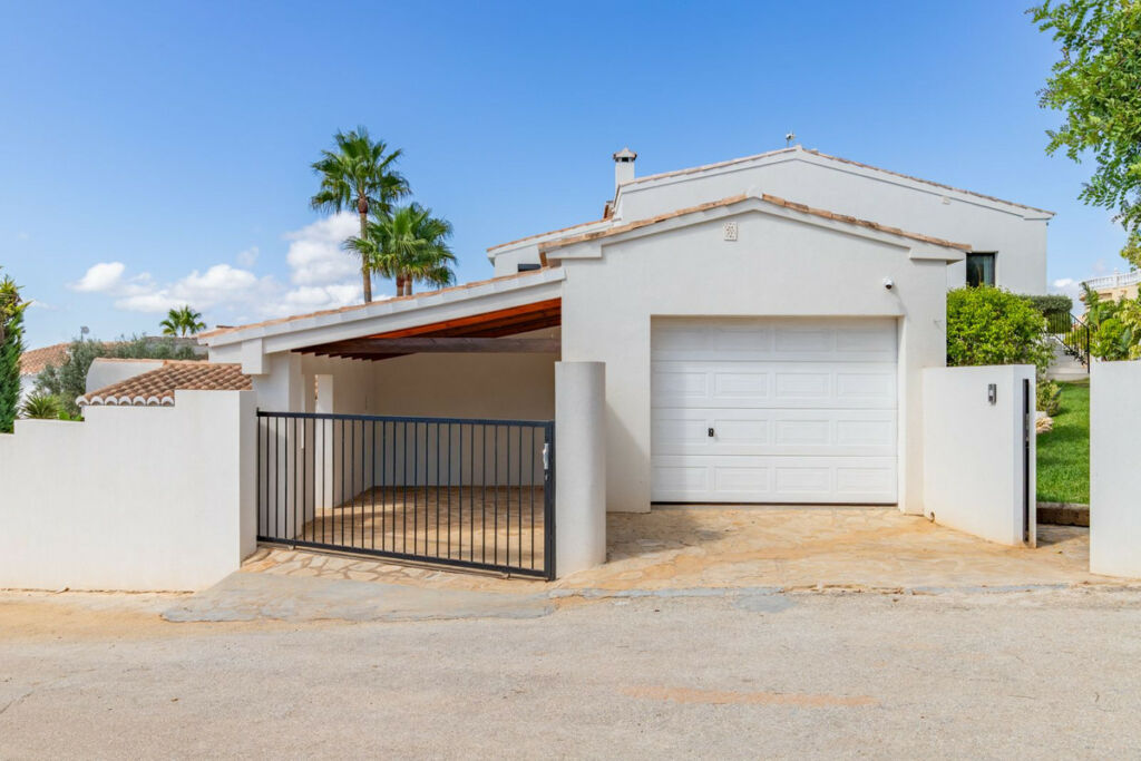 Detached Villa Cumbre del Sol Alicante - image 43