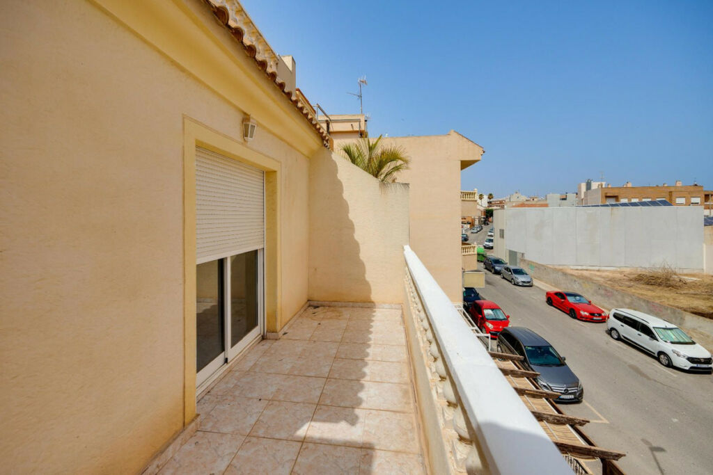 Townhouse Los Montesinos Alicante - image 43