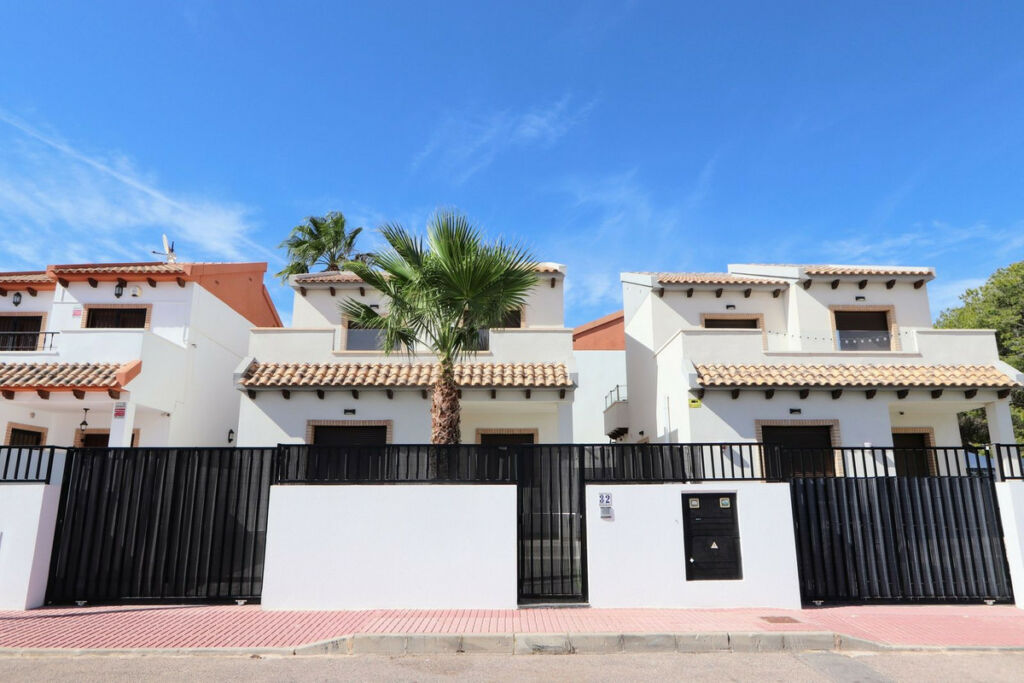 Detached Villa Villamartin Alicante - image 43
