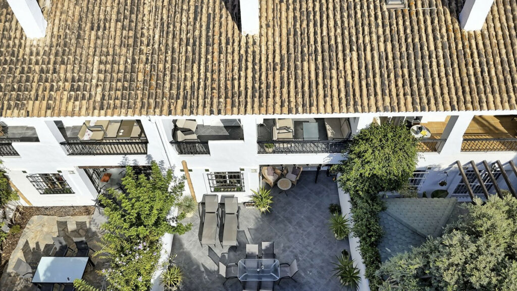 Townhouse Nueva Andalucía Málaga - image 43