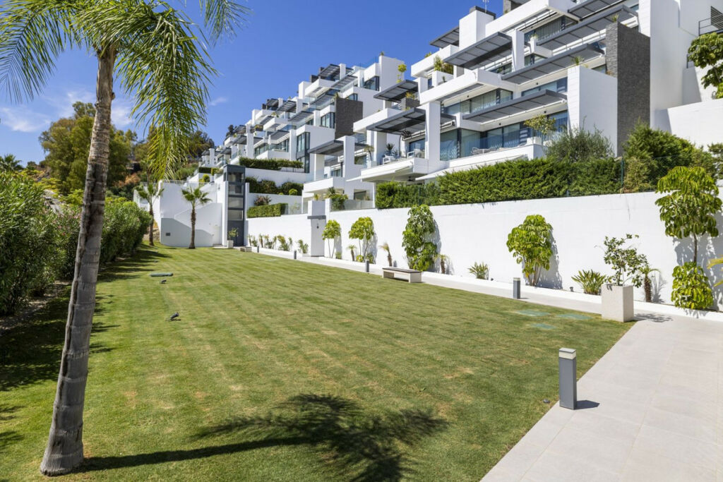 Ground Floor Apartment Benahavís Málaga - image 42