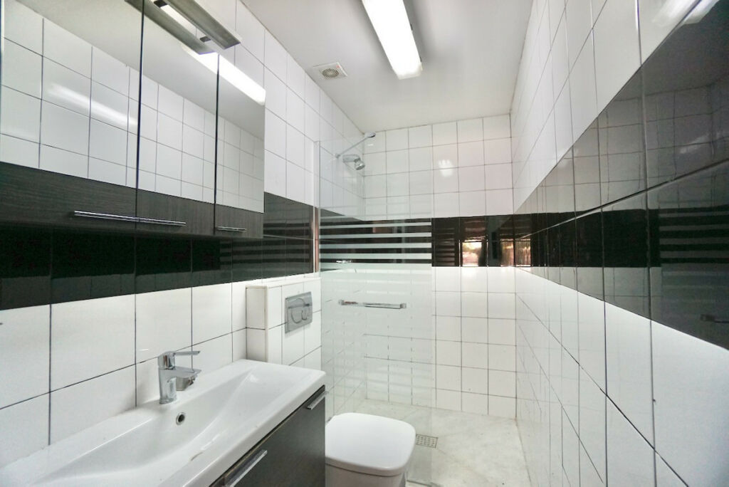 Detached Villa Benahavís Málaga - image 43