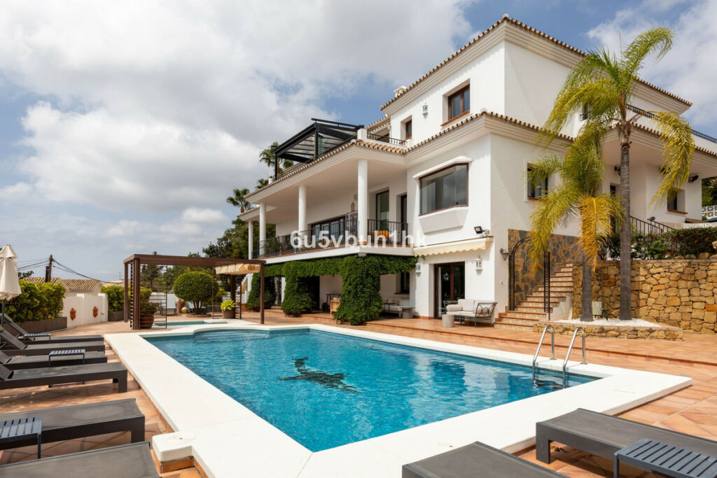 Detached Villa Marbella Málaga - image 45