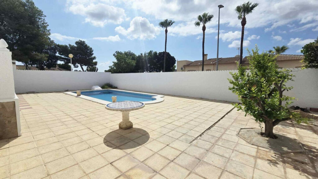 Detached Villa Ciudad Quesada Alicante - image 44