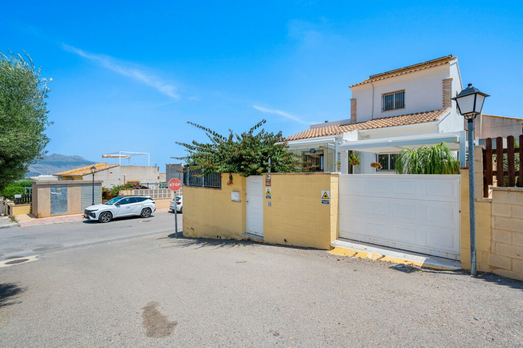 Detached Villa Polop Alicante - image 44