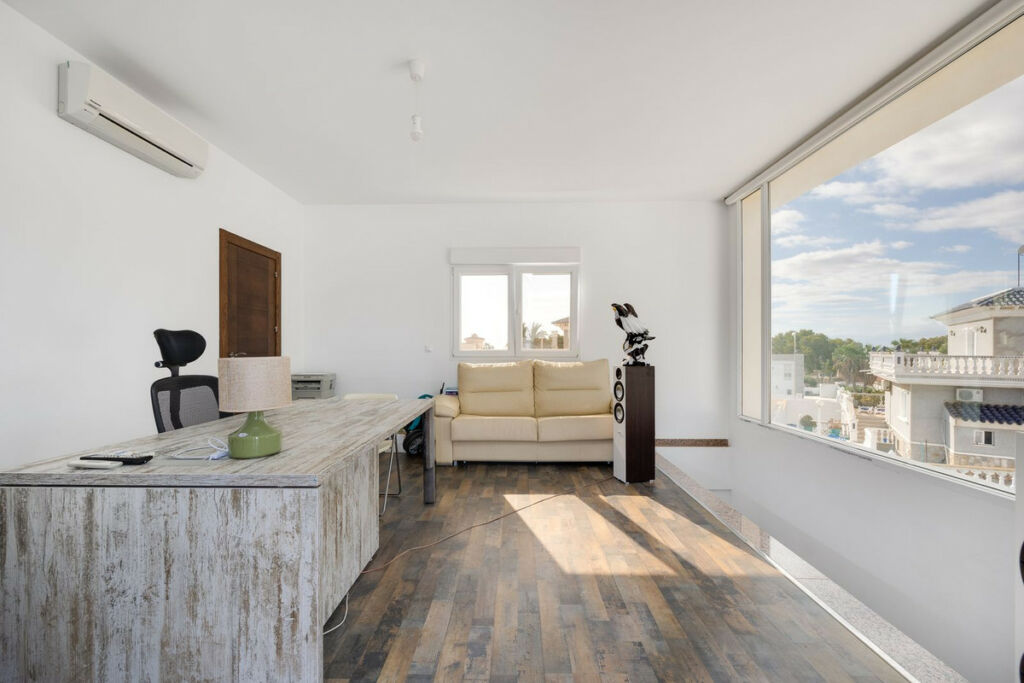 Detached Villa Ciudad Quesada Alicante - image 41