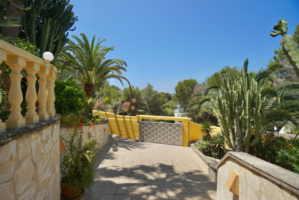 Detached Villa Moraira Alicante - image 44
