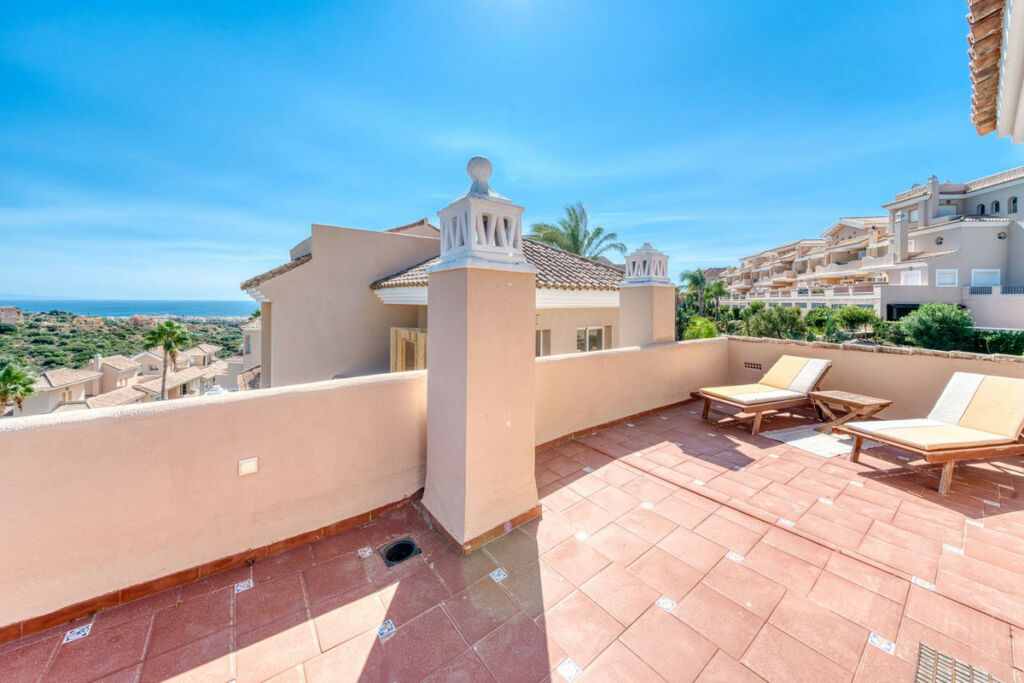 Townhouse La Duquesa Málaga - image 39