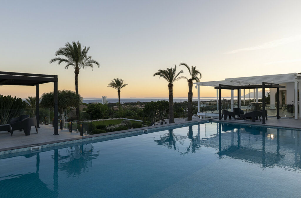 Detached Villa Elviria Málaga - image 44