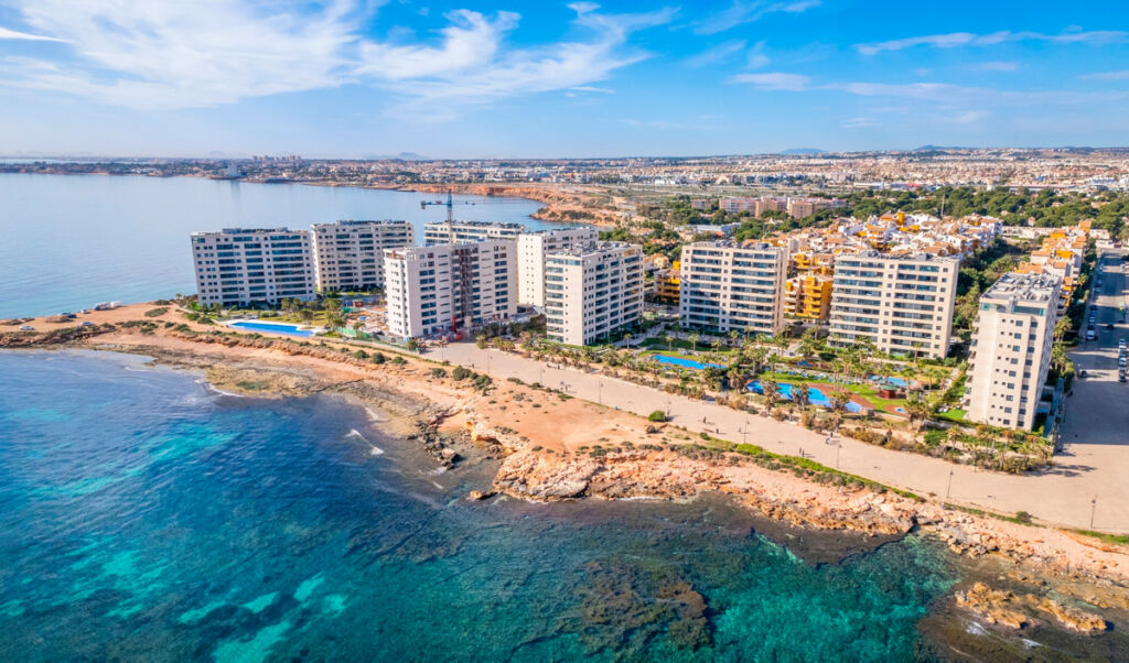 Middle Floor Apartment Punta Prima Alicante - image 44