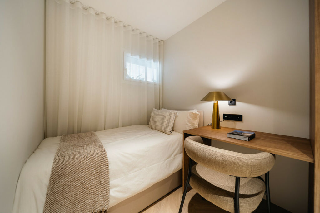 Middle Floor Apartment The Golden Mile Málaga - image 44