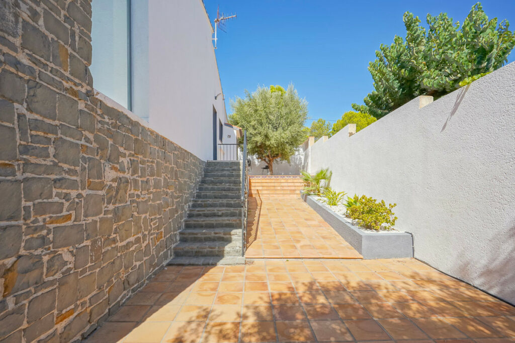 Detached Villa Calpe Alicante - image 44