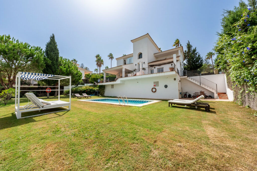 Detached Villa Sotogrande Alto Cádiz - image 45